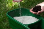 11 Reasons Why Season-Specific Fertilizing Benefits Your Lawn