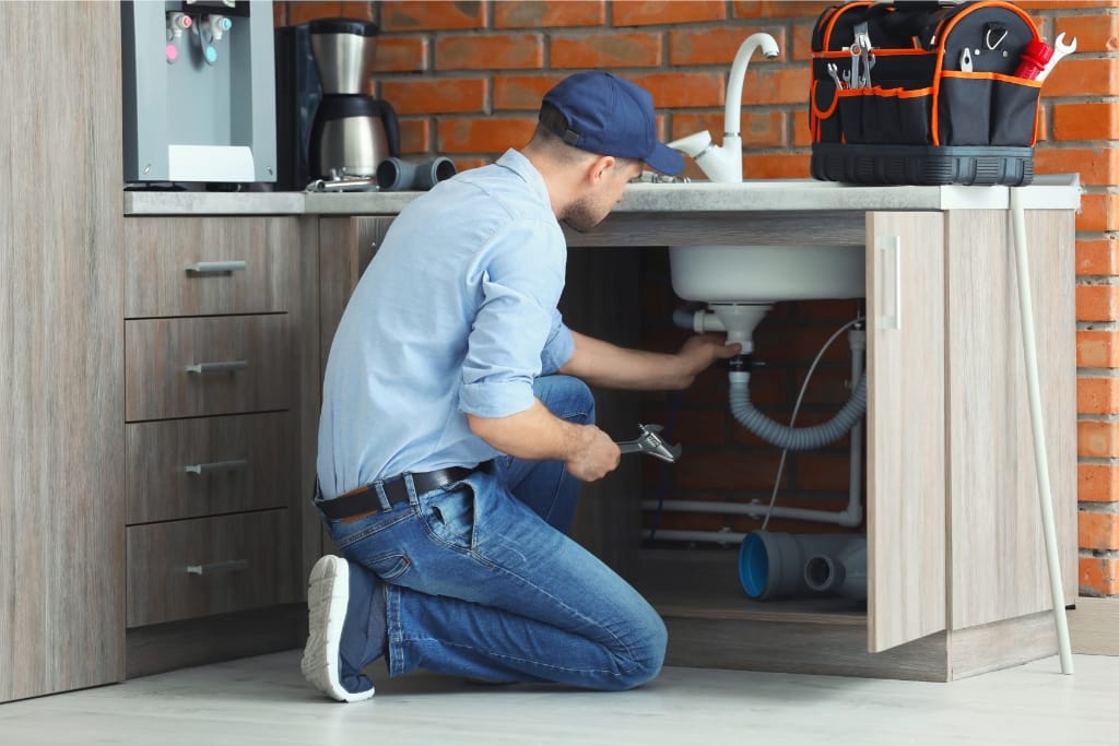 10 Tips For Keeping Your Home's Plumbing Clean