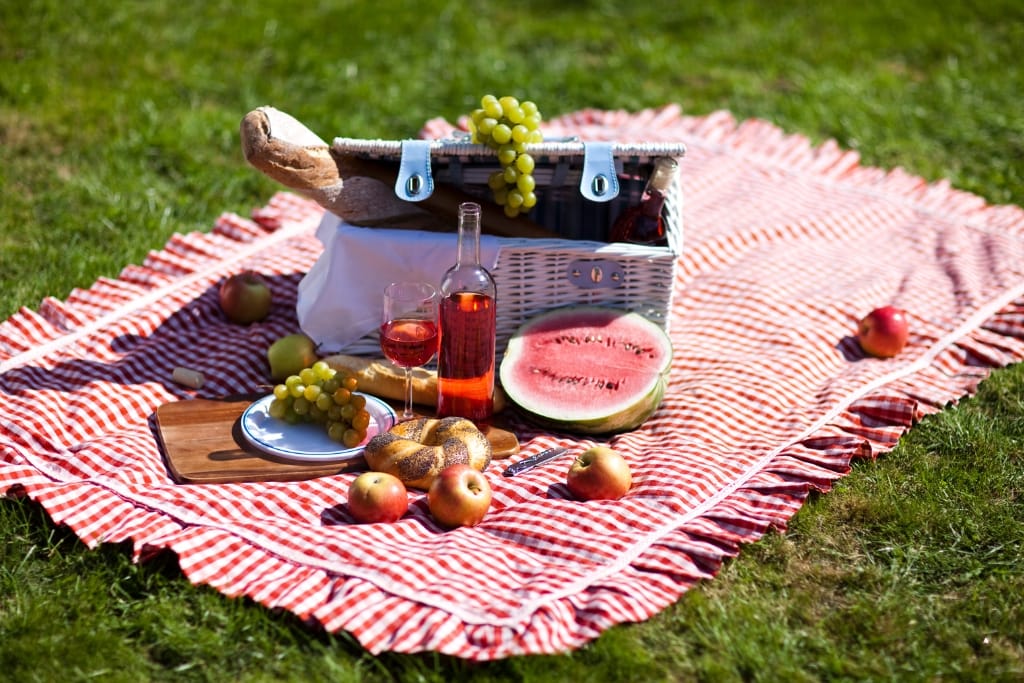 10 Tips For Planning A Picnic