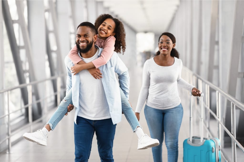 10 Tricks To Make Thanksgiving Airport Travel Easier