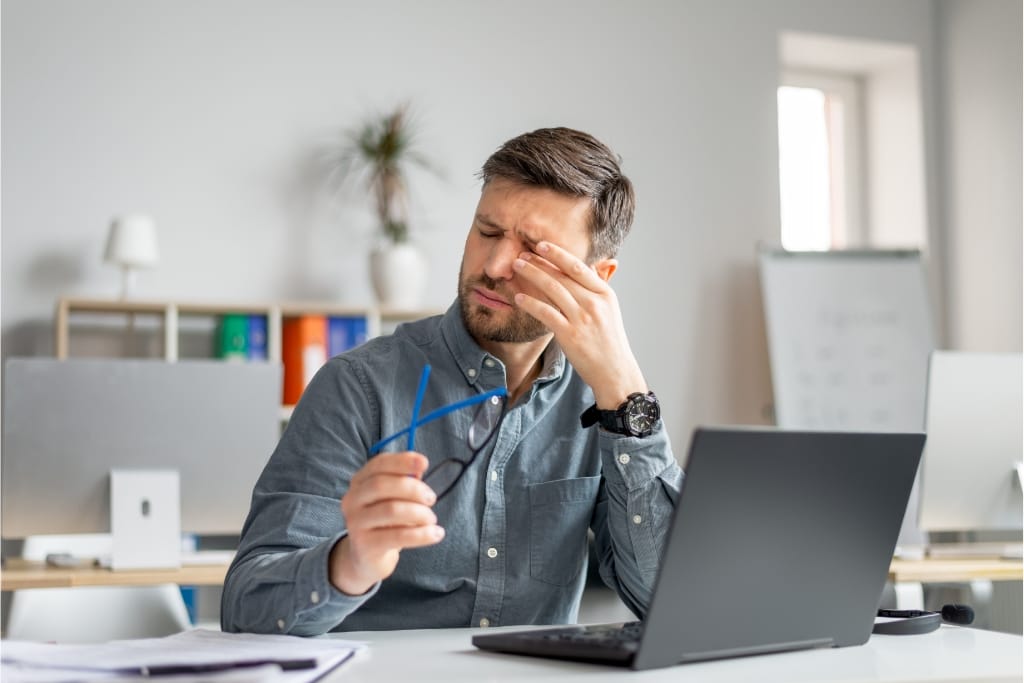 7 Ways To Protect Your Eyes From Digital Strain