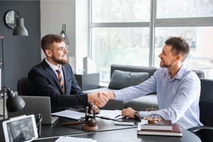 5 Reasons To Hire A Bankruptcy Lawyer