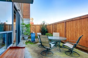 How To Sell A House With A Small Backyard