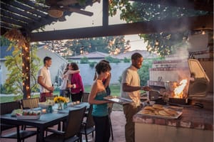 7 Fun Ways To Say Goodbye To Neighbors When Moving