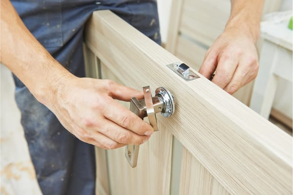 7 Benefits Of Hiring A Professional For Door Replacement