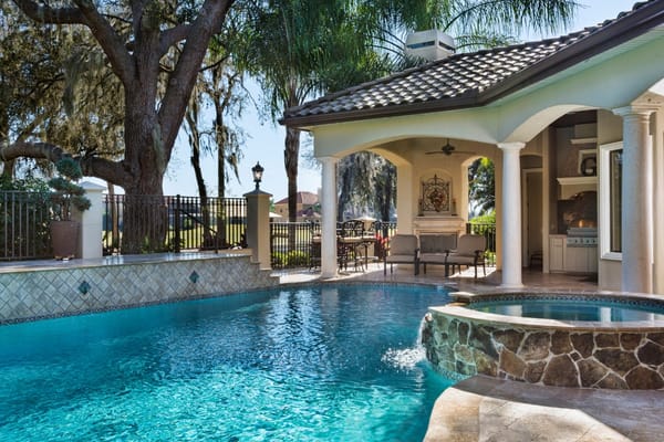 12 Tips For Buying A Custom Swimming Pool Without Overspending